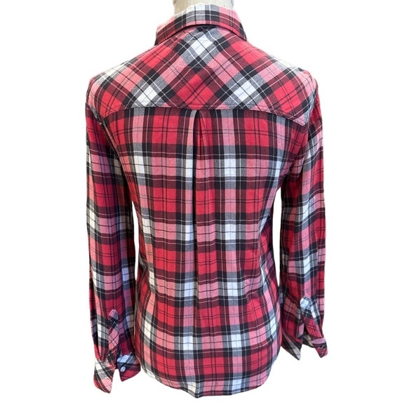 EUC- Rails - Ultra soft, plaid button down. Single layer with one chest pocket. - Picture 4 of 6
